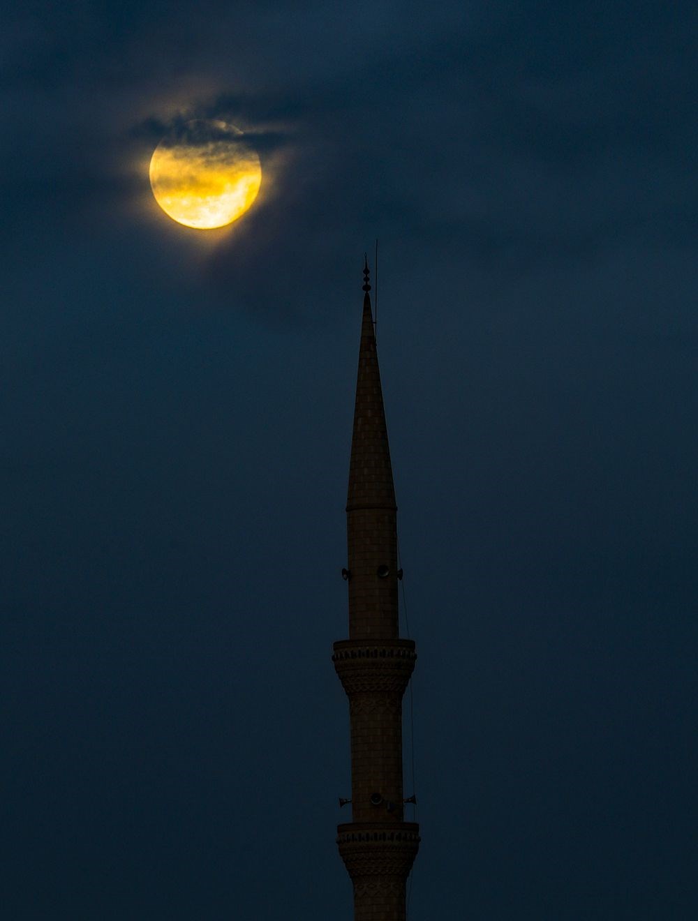 T�rkiye ve d�nyadan S�per Ay manzaralar�