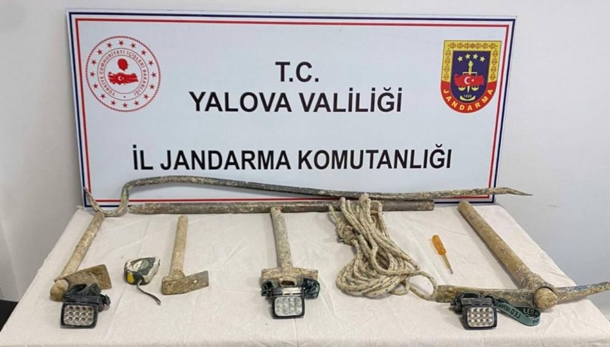 Yalova'da kaçak kazıya suçüstü: 4 gözaltı