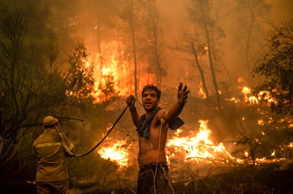 Yunanistan’da yangın felaketinin boyutları ortaya çıktı: 586 yangında 3 kişi öldü, 93 bin 700 hektardan fazla alan yandı - 32
