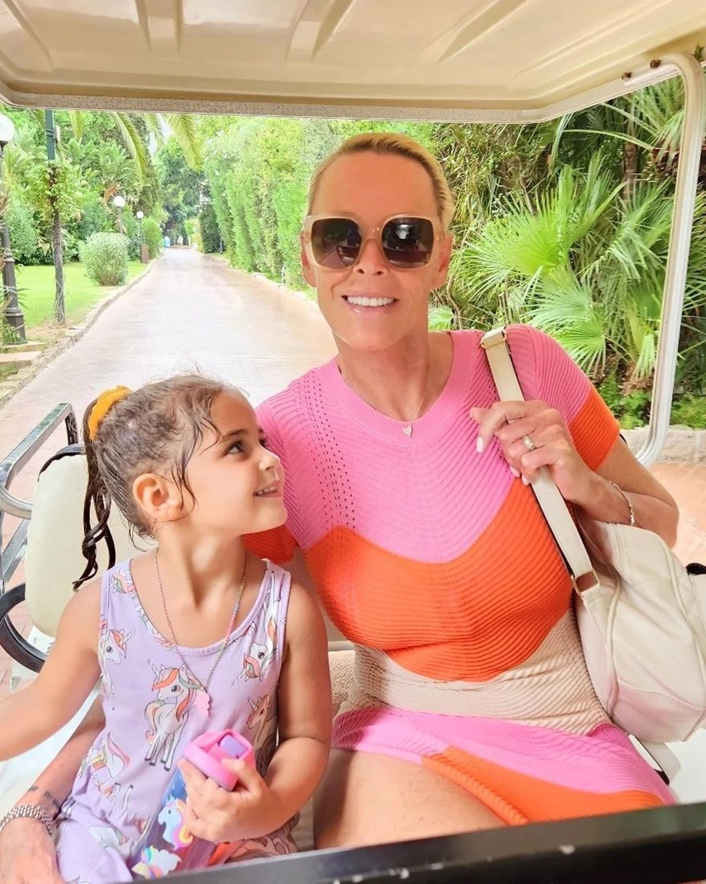 Brigitte Nielsen "Piyangoyu tutturdum" dediği beşinci çocuğuyla 60'ıncı yaşını kutladı - 4