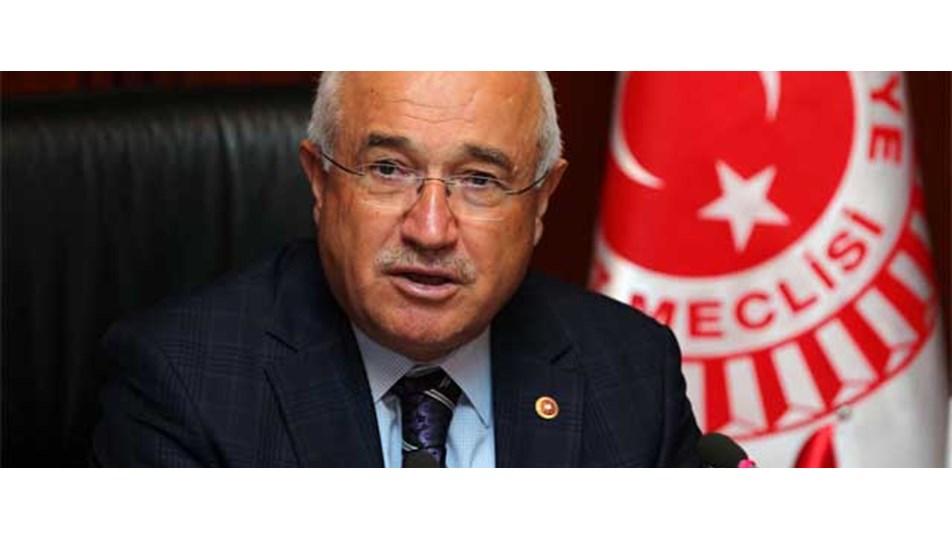 Çiçek'ten Arınç'a yanıt: Muhatap metinde var