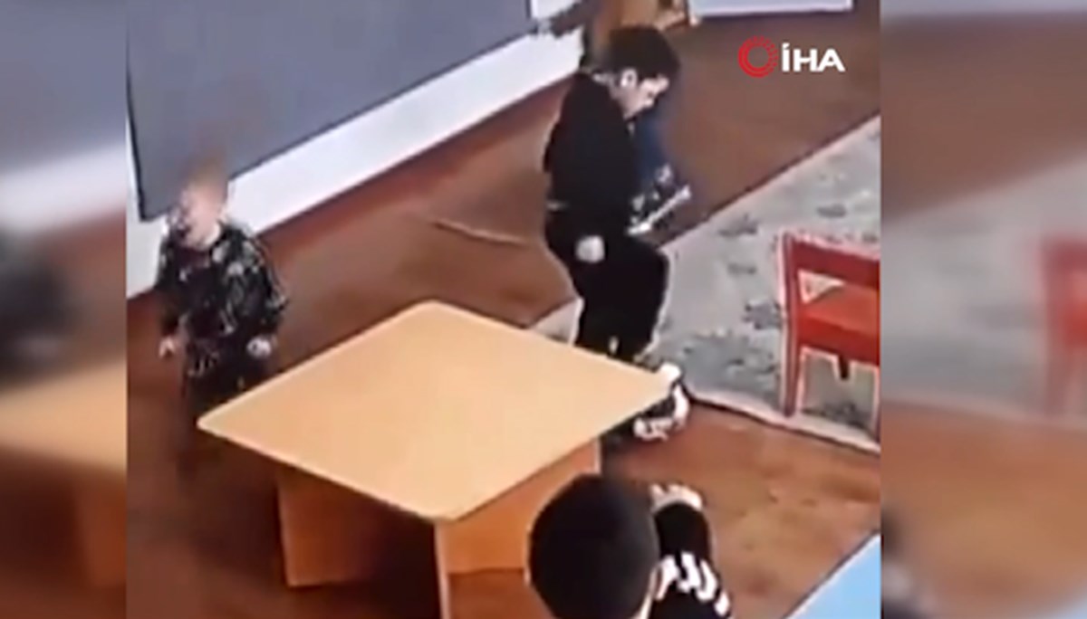 Kazakistan'da kreşte dövülen çocuk beyin sarsıntısı geçirdi Kazakistan'da kreşte dövülen çocuk beyin sarsıntısı geçirdi
