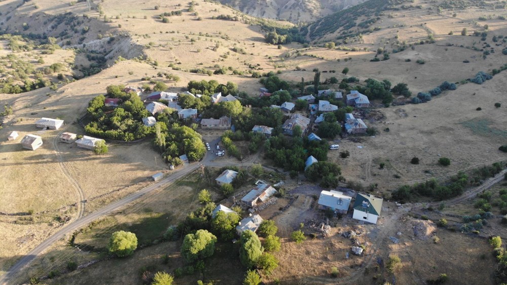 Deprem en çok Elazığ’ı etkiledi, hasar gün ağarınca ortaya çıktı - 2