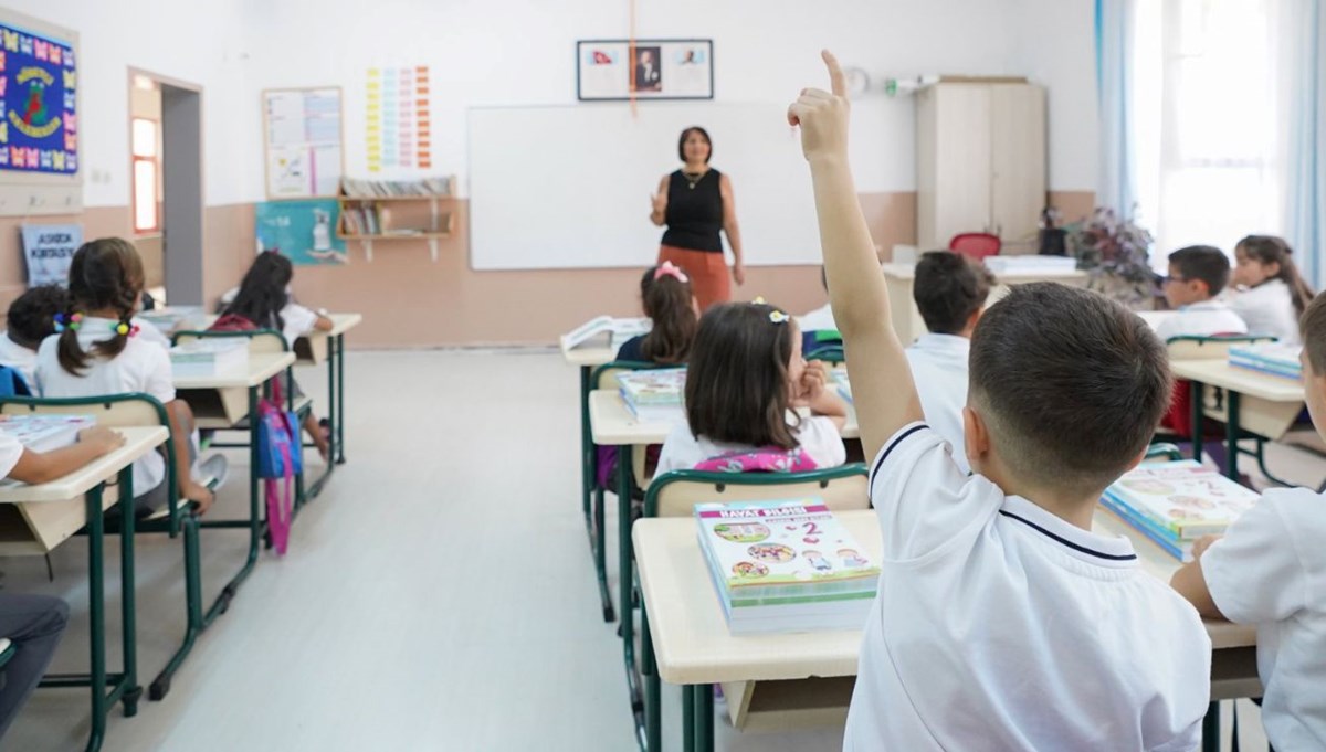 Ek ders ücreti Temmuz'da ne kadar zamlanacak? 2025 Öğretmenlerin güncel ek ders ücreti