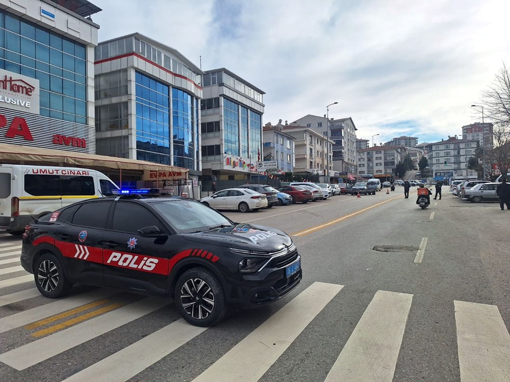 Ankara'da korku dolu anlar: Boşanma aşamasındaki eşinin aracına kurşun yağdırdı - 3