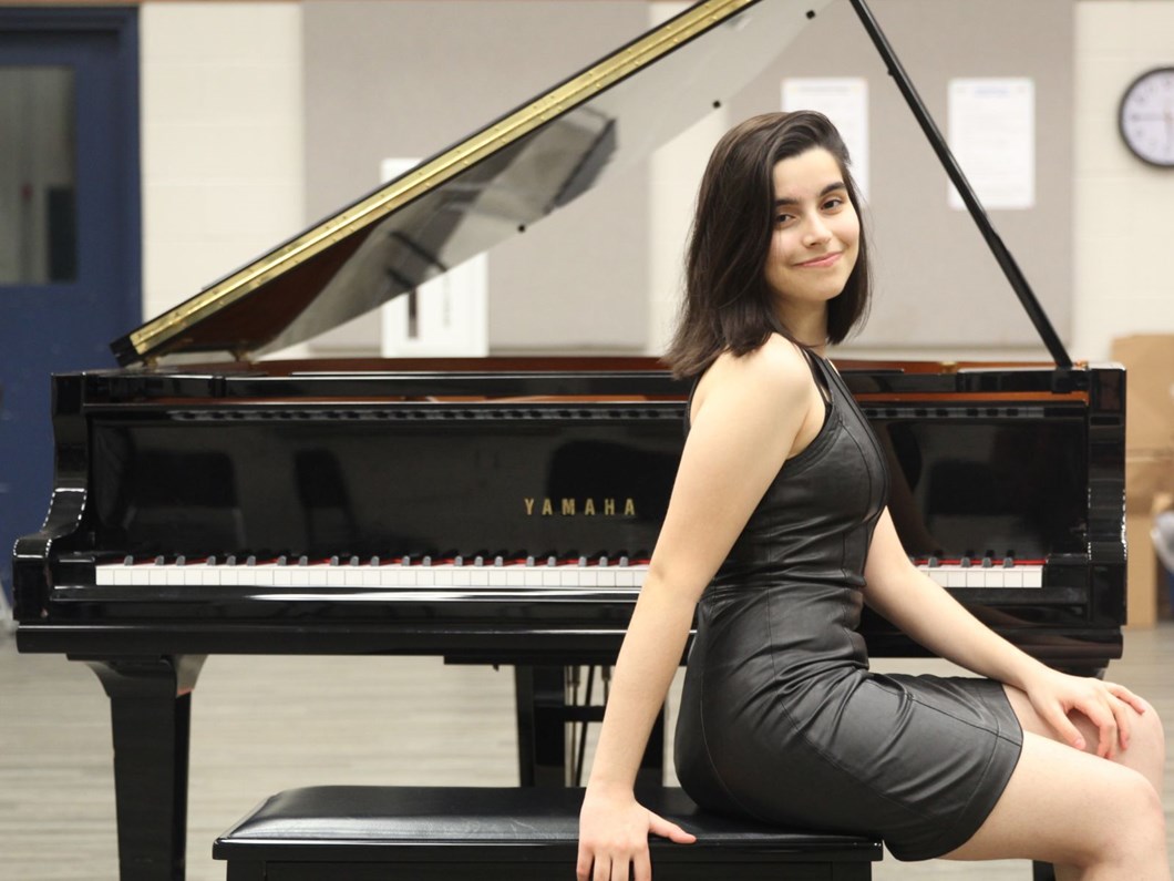 dahi piyanist elif isil manhattan school of music e kabul edildi