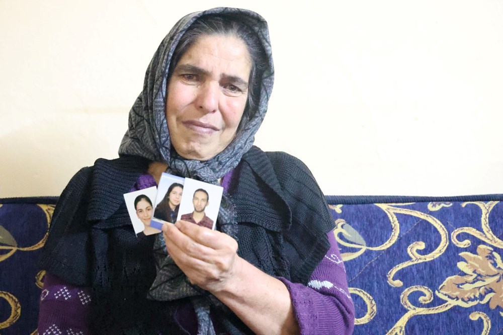 Depremzede anne kağıt satarak çocuklarını üniversitede okutuyor - 5