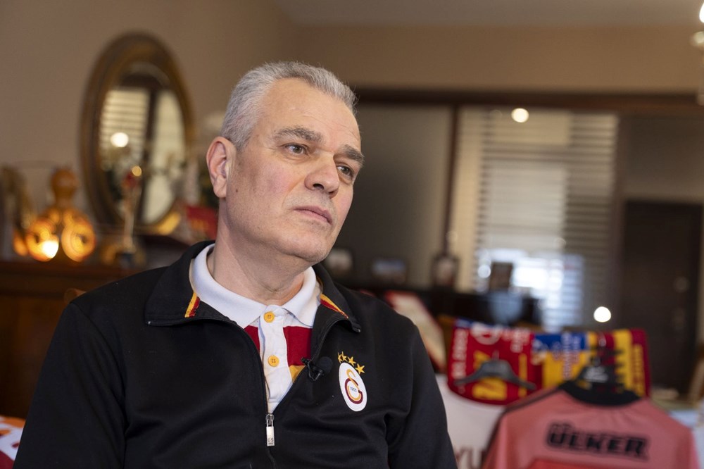 882 maça giden Galatasaray taraftarının hedefi 1000. maç: Maç izlerken su içmiyor, yemek yemiyor 90 dakika telefona bakmıyor! - 4