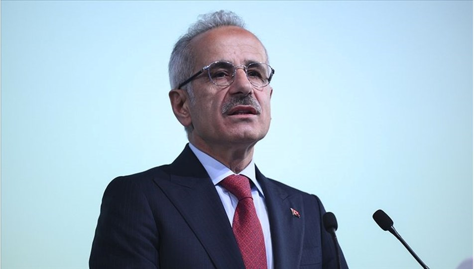 Bakan Uraloğlu: 16 yaş altı sosyal medyaya girmesin istiyoruz