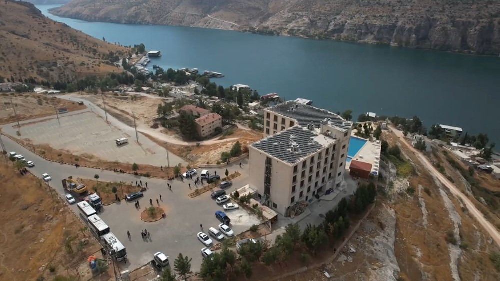 Şanlıurfa'daki''ucube'' otel 23 saniyede yıkıldı - 6