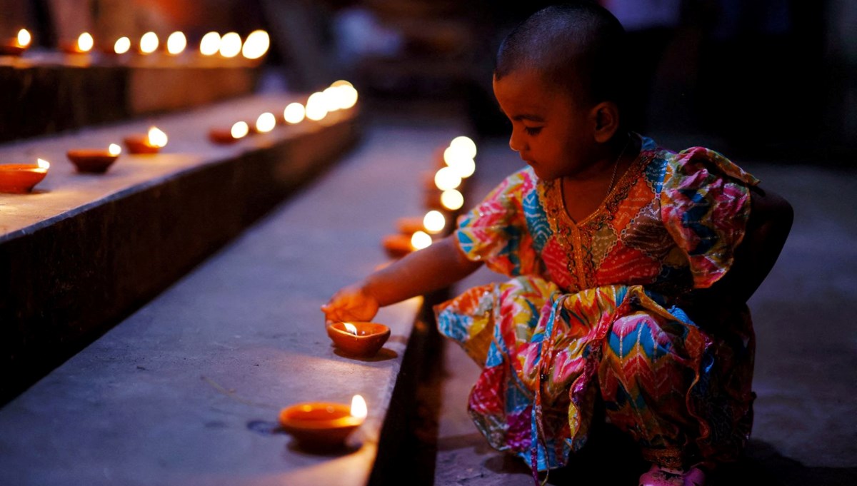 Hindistan'da Diwali Festivali kutlandı
