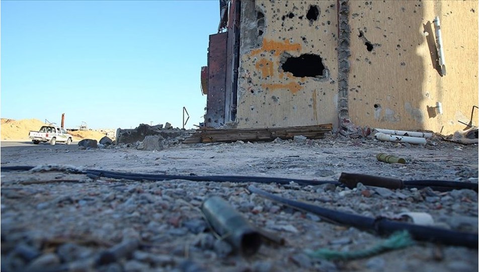 Hafter milisleri Libya ordusuna ait karargaha saldırdı