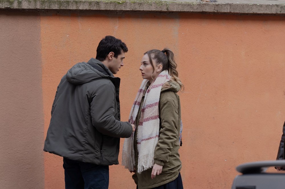 Sahipsiz: Devran'ın Dönüm Noktası 74 61552iMiFUKUgaHxn PsLg