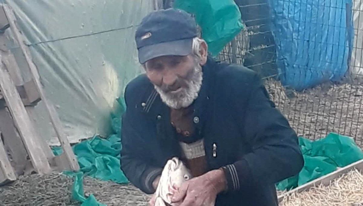 Edirne’de 13 kilo ağırlığında sazan balığı yakalandı Edirne’de 13 kilo ağırlığında sazan balığı yakalandı
