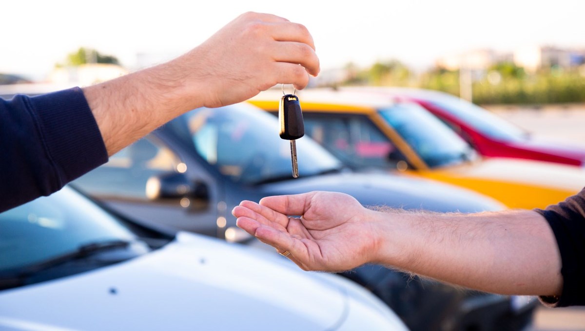 İkinci el araç ilanlarındaki 19 klişe: Keyfe keder boyalı, ilk gelen alır... İkinci el araç ilanlarındaki 19 klişe: Keyfe keder boyalı, ilk gelen alır...