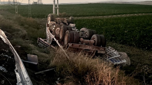 Kayseri’de öğretmenleri taşıyan araç kaza yaptı: 2 ölü, 4 yaralı