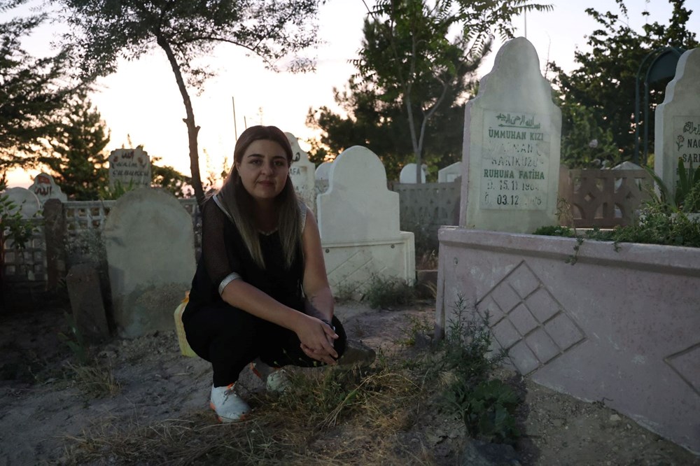 Bir günlükken cami avlusuna bırakıp öldü demişler: Ailesini ararken kendi mezarını buldu - 3