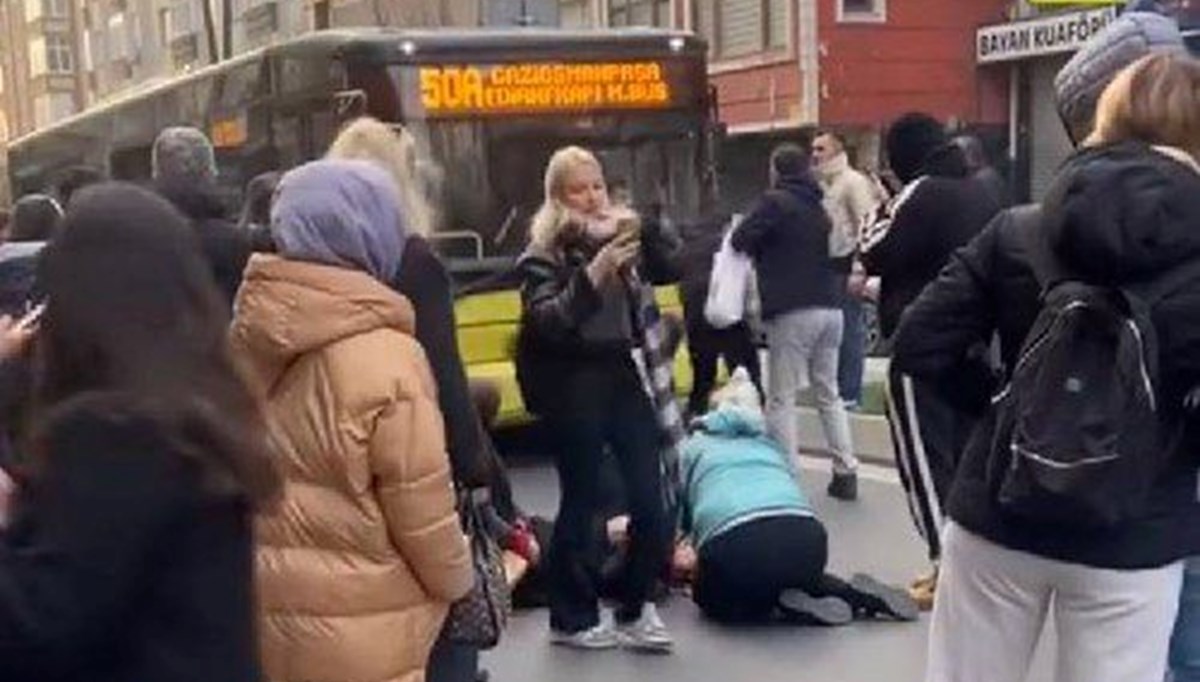 İETT otobüsünün çarptığı kadın hayatını kaybetti İETT otobüsünün çarptığı kadın hayatını kaybetti
