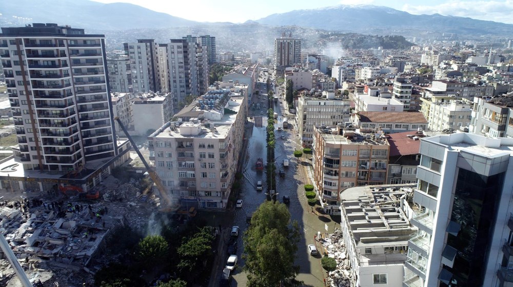 Deniz seviyesinin yükseldiği İskenderun'da binalar boşaltıldı - 9