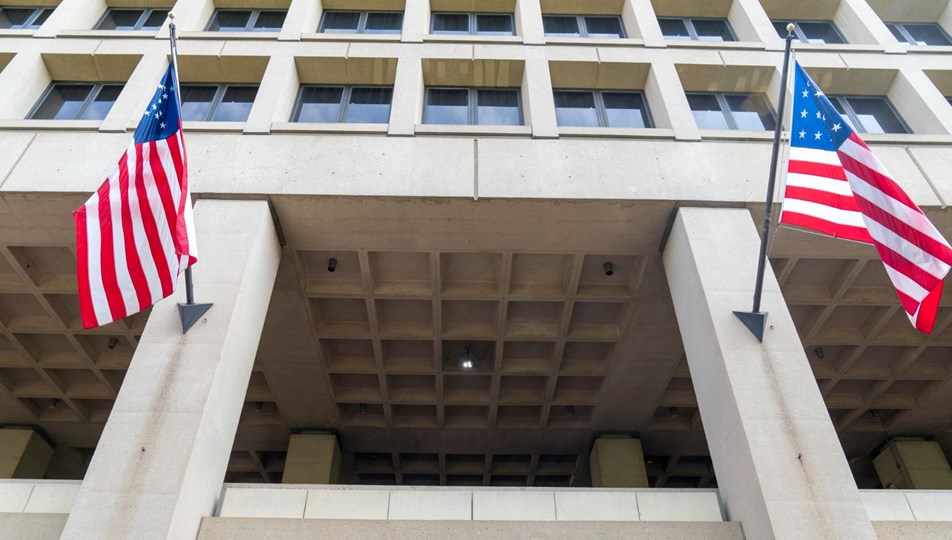 "Gizli bilgileri sızdırdı": FBI ajanı havaalanında gözaltına alındı