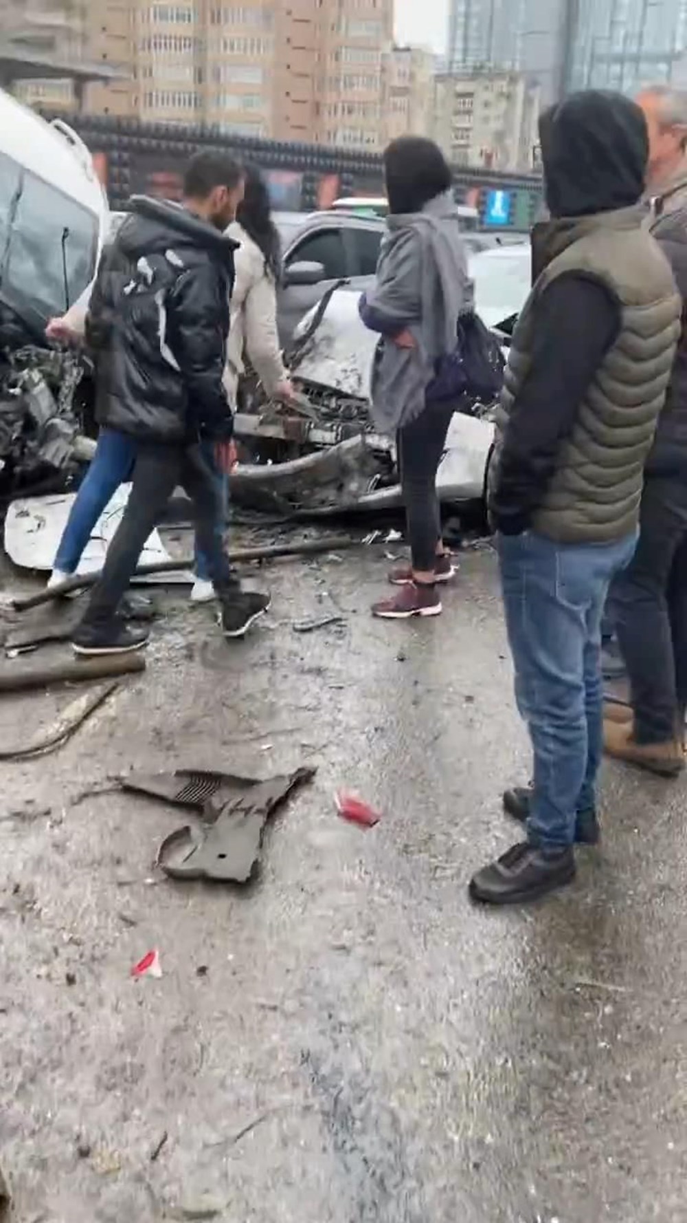 İstanbul'da zincirleme kaza: Yaralılar var - 8