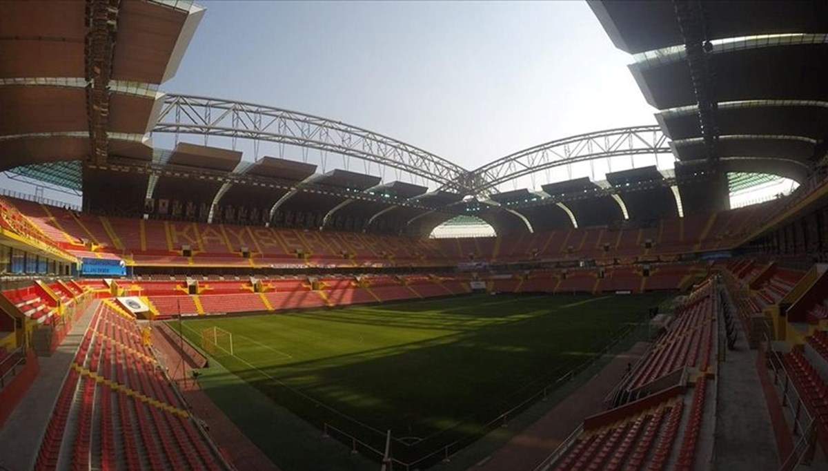 SON DAKİKA: Fenerbahçe taraftarı Kayserispor maçında yer almayacak