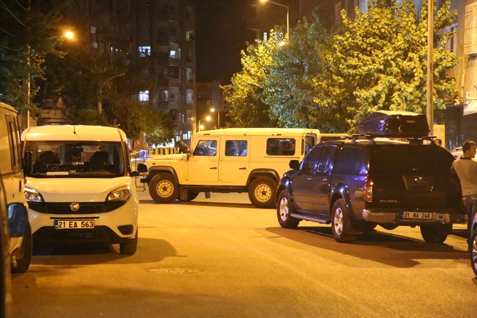 Diyarbakır İlçe Emniyet Müdürlüğü'ne terör saldırısı - 1