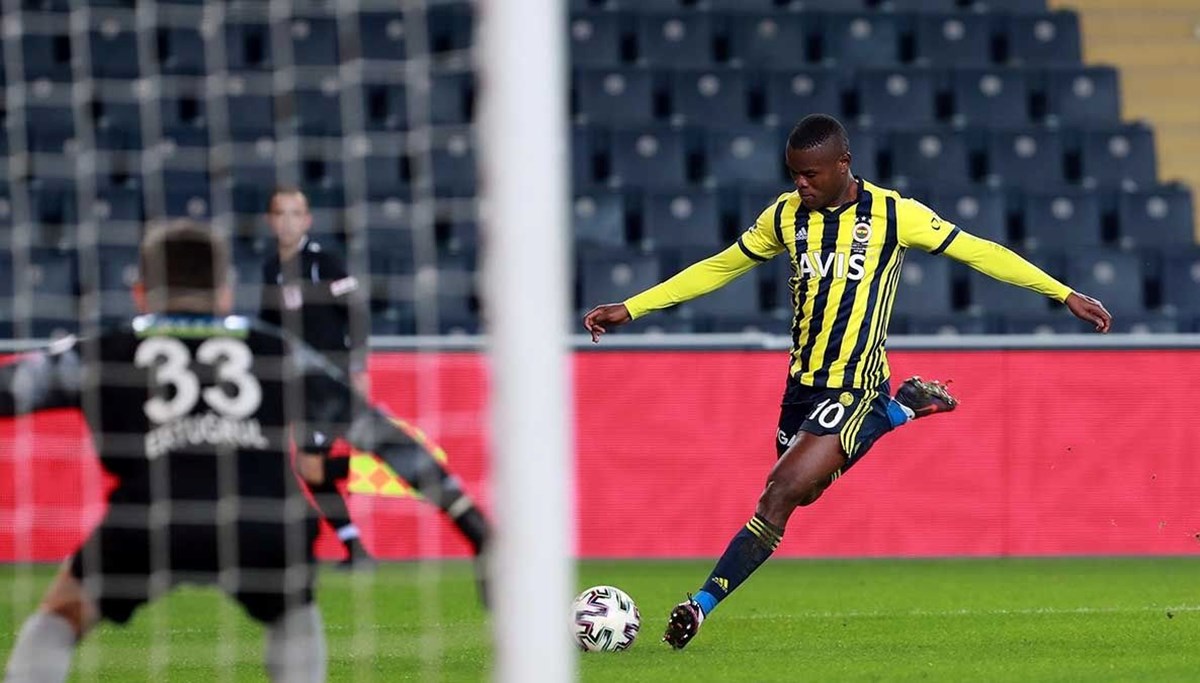 Fenerbahçe'de ayrılık: Samatta'nın yeni takımı belli oldu Fenerbahçe'de ayrılık: Samatta'nın yeni takımı belli oldu