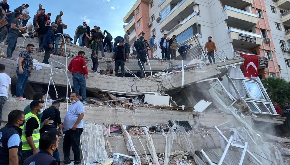 SON DAKİKA: İzmir Seferihisar açıklarında 6,6 büyüklüğünde deprem: 4 can kaybı, 152 yaralı