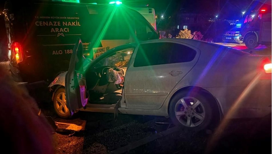 Mersin'de feci kaza: 1 ölü, 4 yaralı