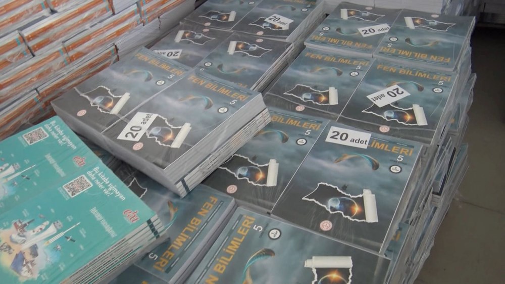Yeni eğitim öğretim yılının ders kitapları okullara ulaştı - 1
