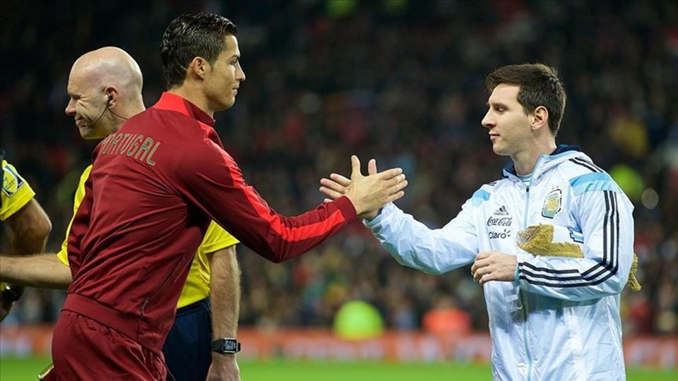 Ronaldo, Messi'ye fark attı - 1