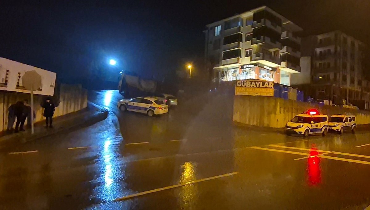 Polisten kaçan sürücü 10 metre yükseklikteki köprüden atladı, sekerek kaçtı! Polisten kaçan sürücü 10 metre yükseklikteki köprüden atladı, sekerek kaçtı!
