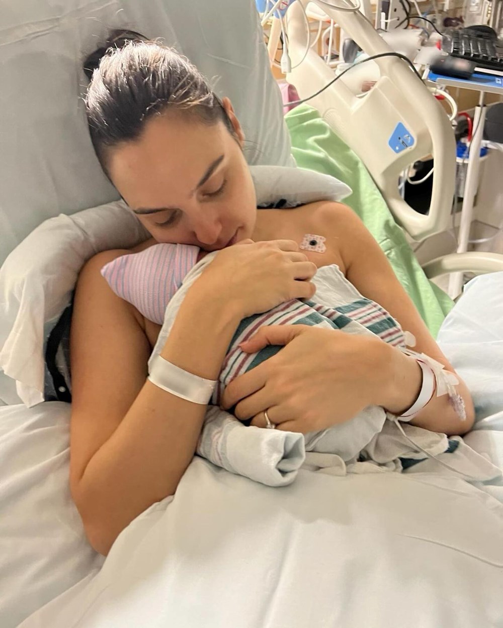 "Wonder Woman" Gal Gadot dördüncü kez anne oldu - 2