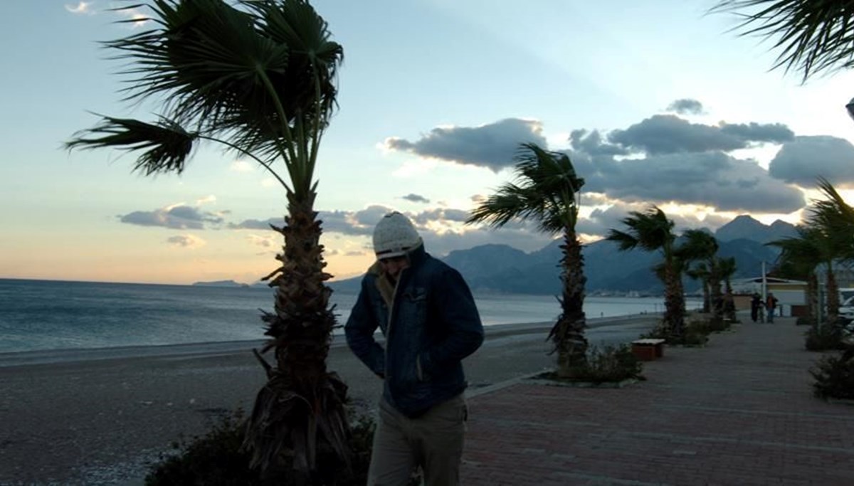 Akdeniz bölgesinin batısı için fırtına uyarısı