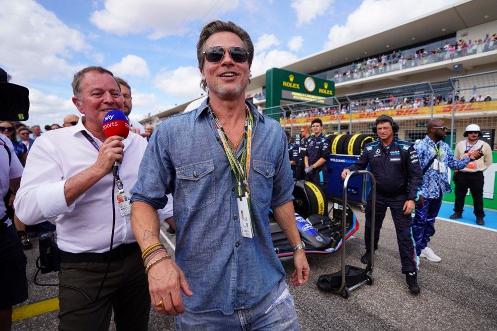 Brad Pitt'ten canlı yayında Formula 1 muhabirine kötü muamele - 1