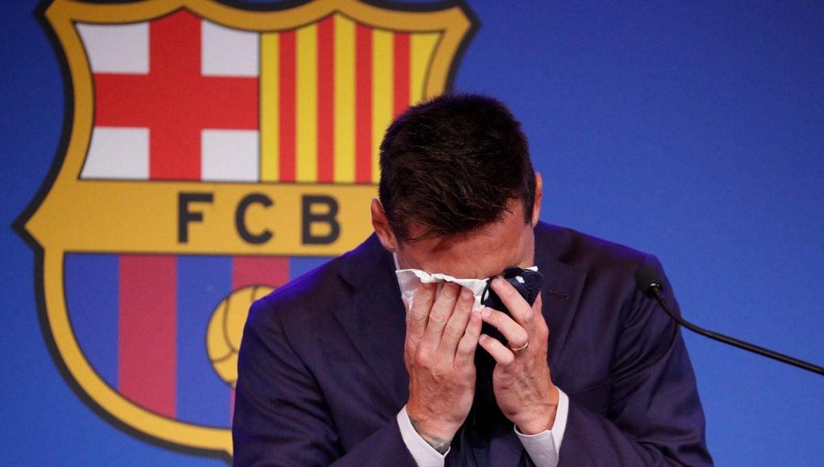 Messi, Barcelona’ya gözyaşlarıyla veda etti