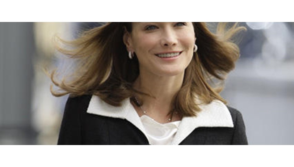 Carla Bruni'nin yeni dostu evsiz Denis