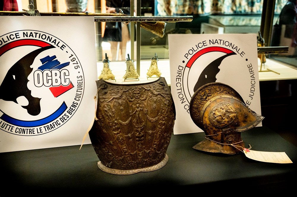 Louvre Müzesi’ndeki kayıp zırh ve miğfer 38 yıl sonra bulundu - 2
