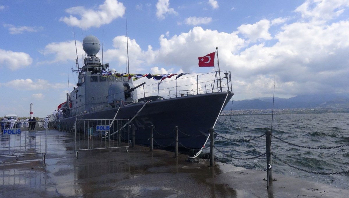TCG Poyraz Kocaeli'de ziyarete açıldı TCG Poyraz Kocaeli'de ziyarete açıldı