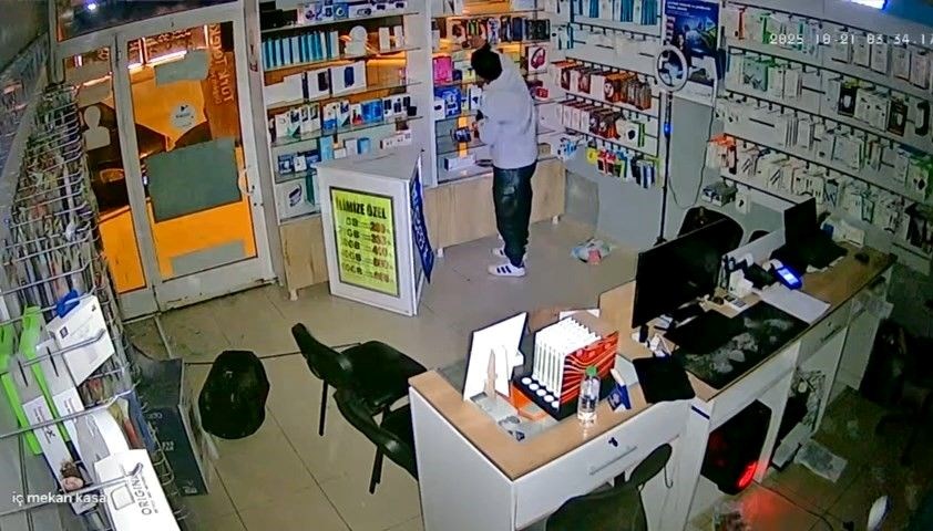 Elazığ'da telefoncuda hırsızlık