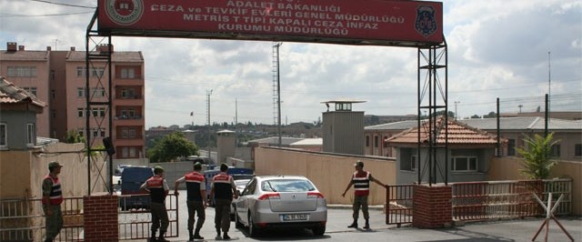 kardesinin kimligiyle metris cezaevi nden firar etti son dakika turkiye haberleri ntv haber