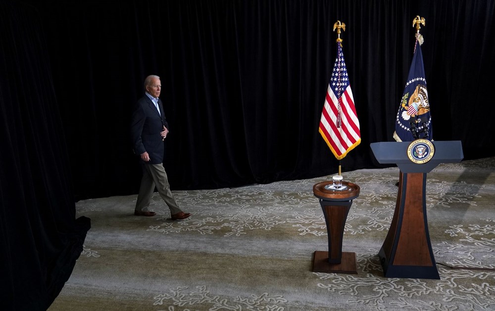Biden visited: Race against time in collapsing building - 5