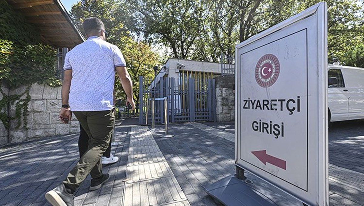 TBMM'yi 10 ayda 300 bin kişi ziyaret etti TBMM'yi 10 ayda 300 bin kişi ziyaret etti