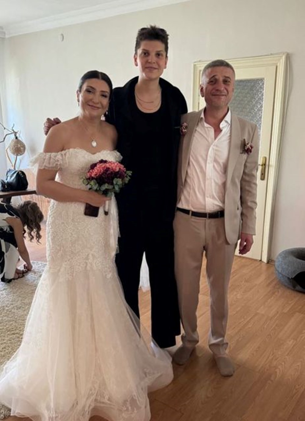 Ebrar Karakurt'un babası evlendi: Dansları gündem oldu - 6