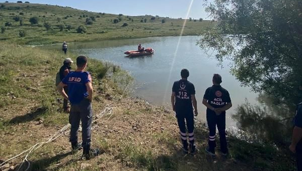 Çankırı'da serinlemek için gölete giren çoban boğuldu Çankırı'da serinlemek için gölete giren çoban boğuldu