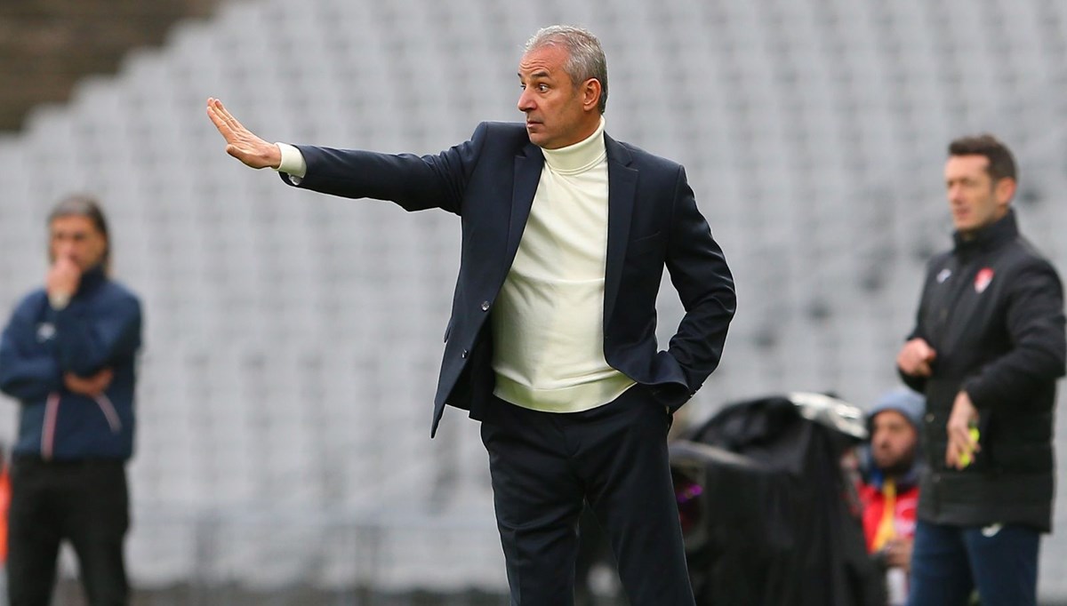 İsmail Kartal'dan üçlü zirve İsmail Kartal'dan üçlü zirve