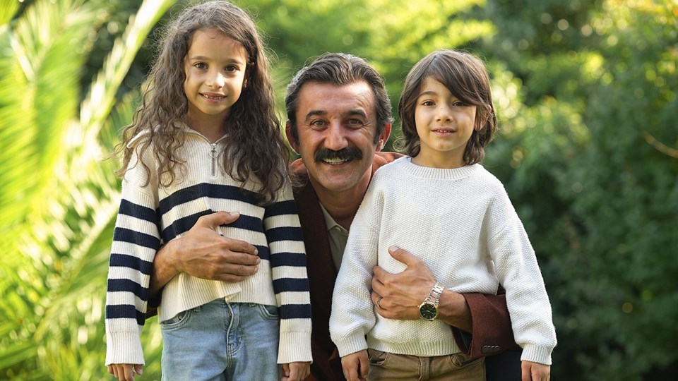 Sandık Kokusu dizisi oyuncuları kimler? (Sandık Kokusu konusu ve kadrosu) - 1