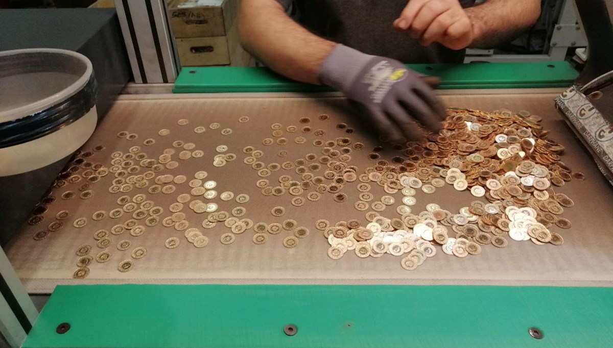 Altına talep patladı, Darphane çift vardiyaya geçti Altına talep patladı, Darphane çift vardiyaya geçti