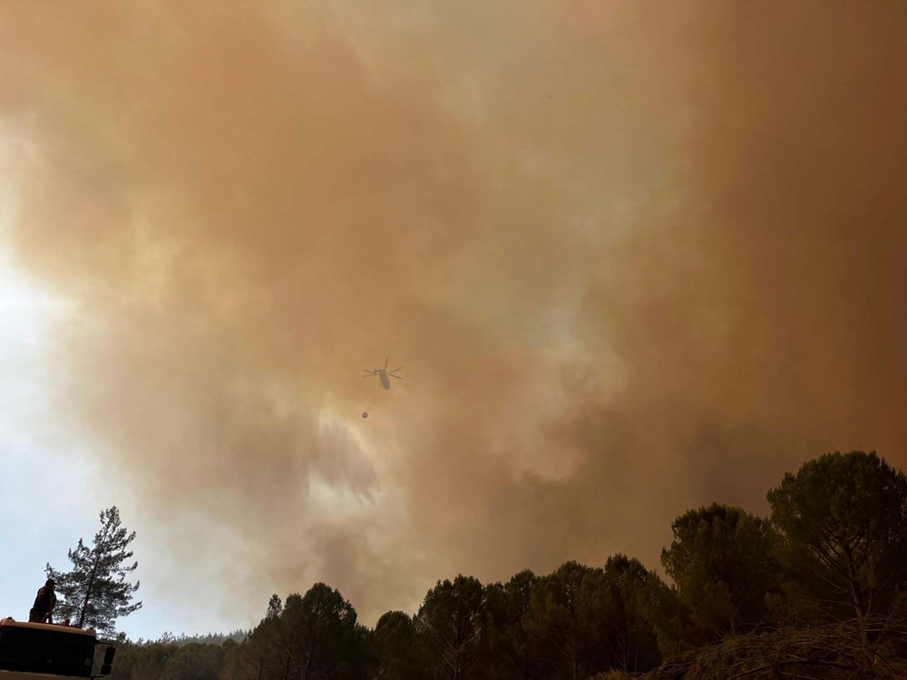 Orman yangınlarıyla mücadele | 8 noktada yangın devam ediyor, yerleşim yerleri tehdit altında - 30